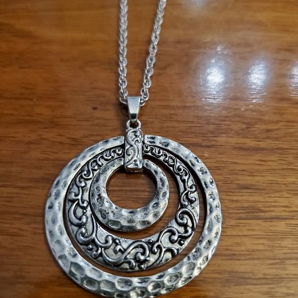 Brutalist Silver-tone Statement Necklace - Picture 2 of 6